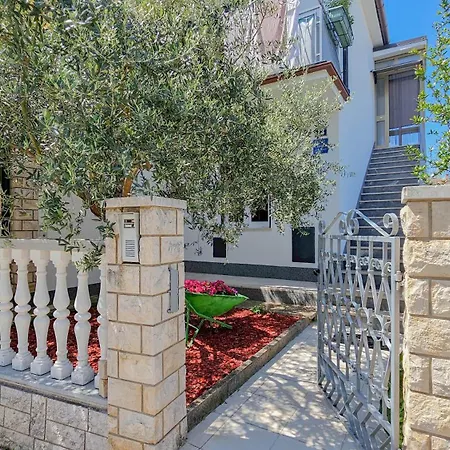 Beco One Apartment *